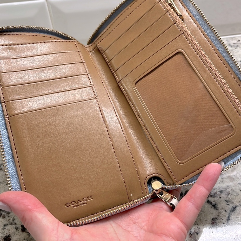Coach Orange Summer Print Wallet EUC - Picture 6 of 10